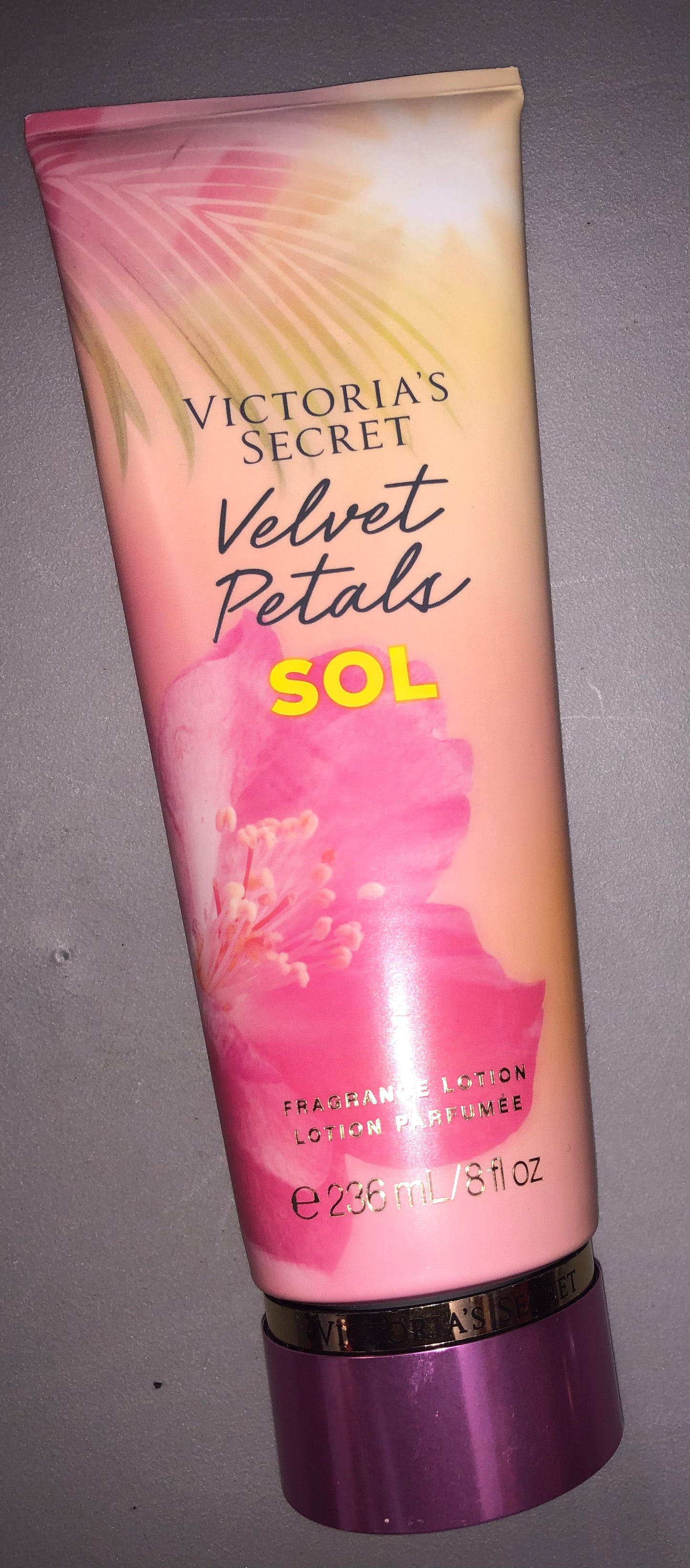 Victoria’s Secret Velvet Petals SOL 8oz