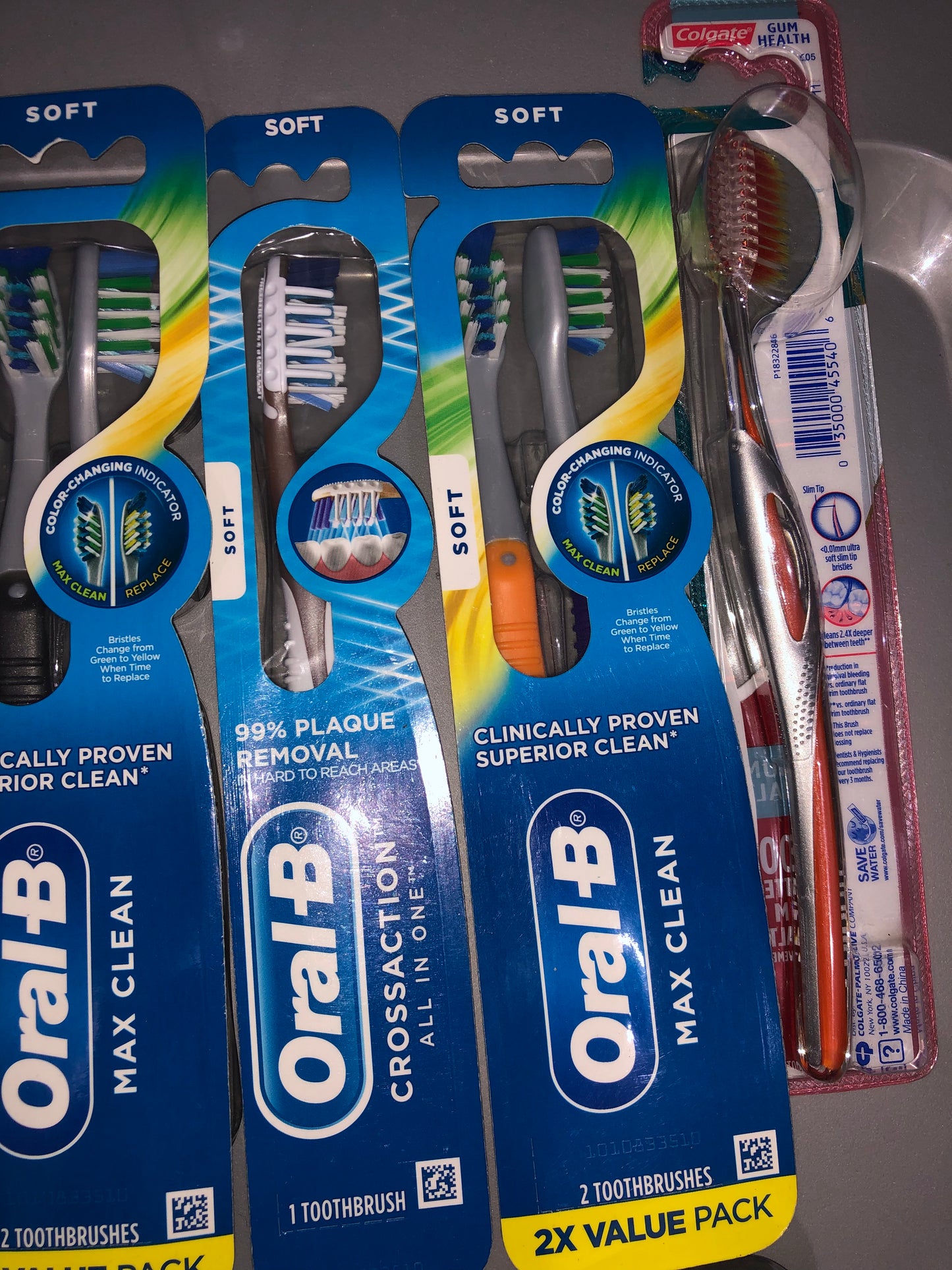 BIC , Colgate  , Oral B